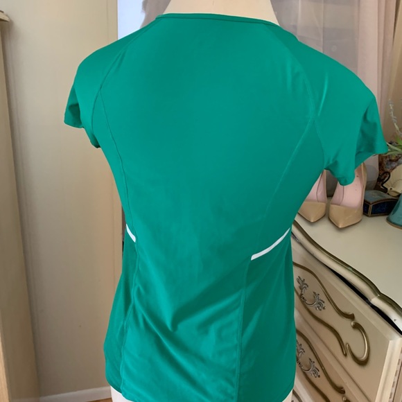 Nike Activewear Top Bundle!! - Picture 5 of 9